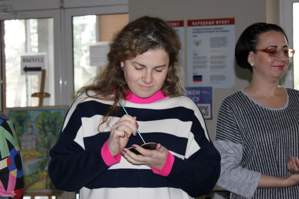 В Горловке состоялся фестиваль рукоделия «Вселенная творчества» В Горловке состоялся фестиваль рукоделия «Вселенная творчества»