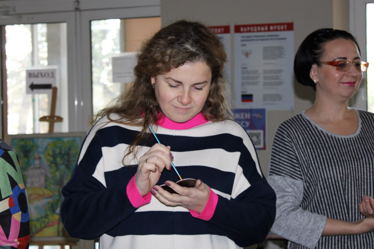 В Горловке состоялся фестиваль рукоделия «Вселенная творчества» В Горловке состоялся фестиваль рукоделия «Вселенная творчества»