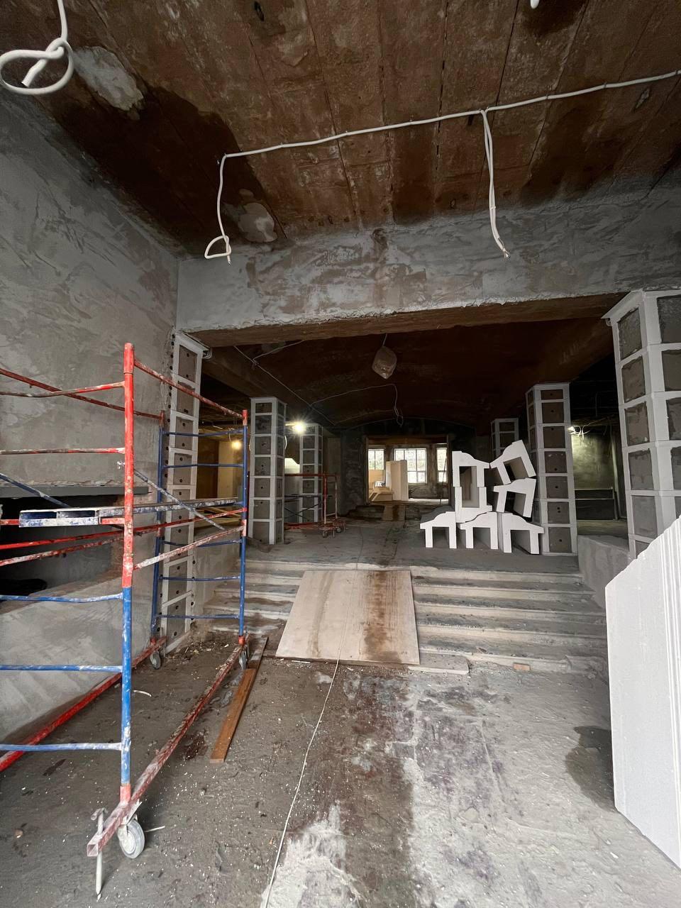 Строители из Ленобласти продолжают внутреннюю отделку ДК «Чайка» Строители из Ленобласти продолжают внутреннюю отделку ДК «Чайка»