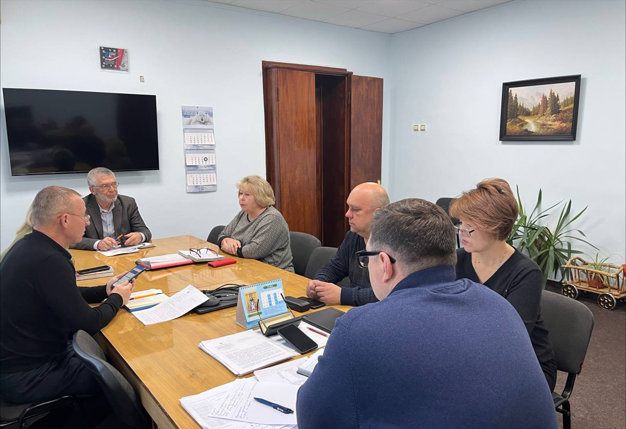 Василий Овчаров: Сегодня, 14 ноября, провел оперативное совещание по рабочим вопросам с участием заместителей Главы и руководителей структурных подразделений Администрации округа Василий Овчаров: Сегодня, 14 ноября, провел оперативное совещание по рабочим вопросам с участием заместителей Главы и руководителей структурных подразделений Администрации округа