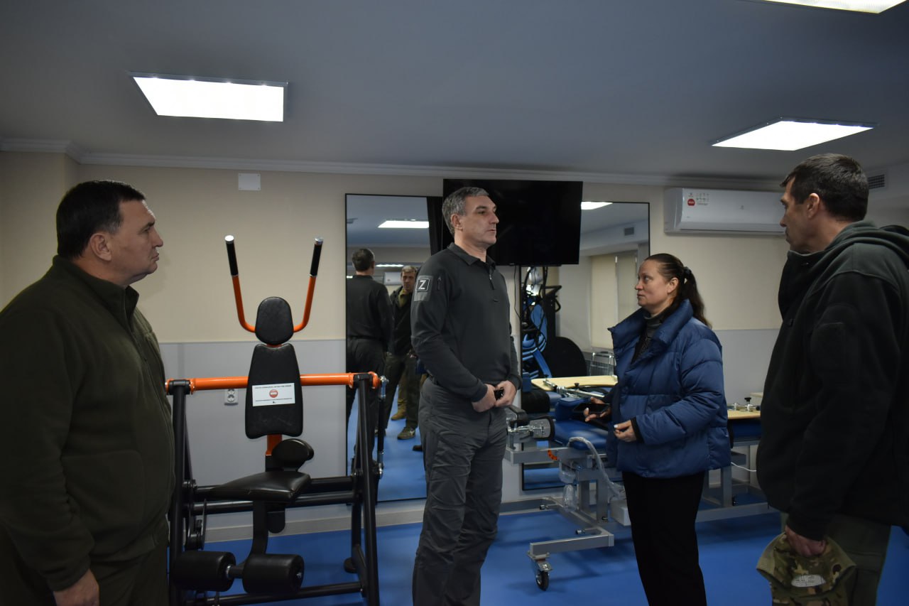 Игорь Лызов: Губернатор Амурской области Василий Орлов посетил с рабочим визитом подшефную территорию– Амвросиевский округ Донецкой Народной Республики Игорь Лызов: Губернатор Амурской области Василий Орлов посетил с рабочим визитом подшефную территорию– Амвросиевский округ Донецкой Народной Республики