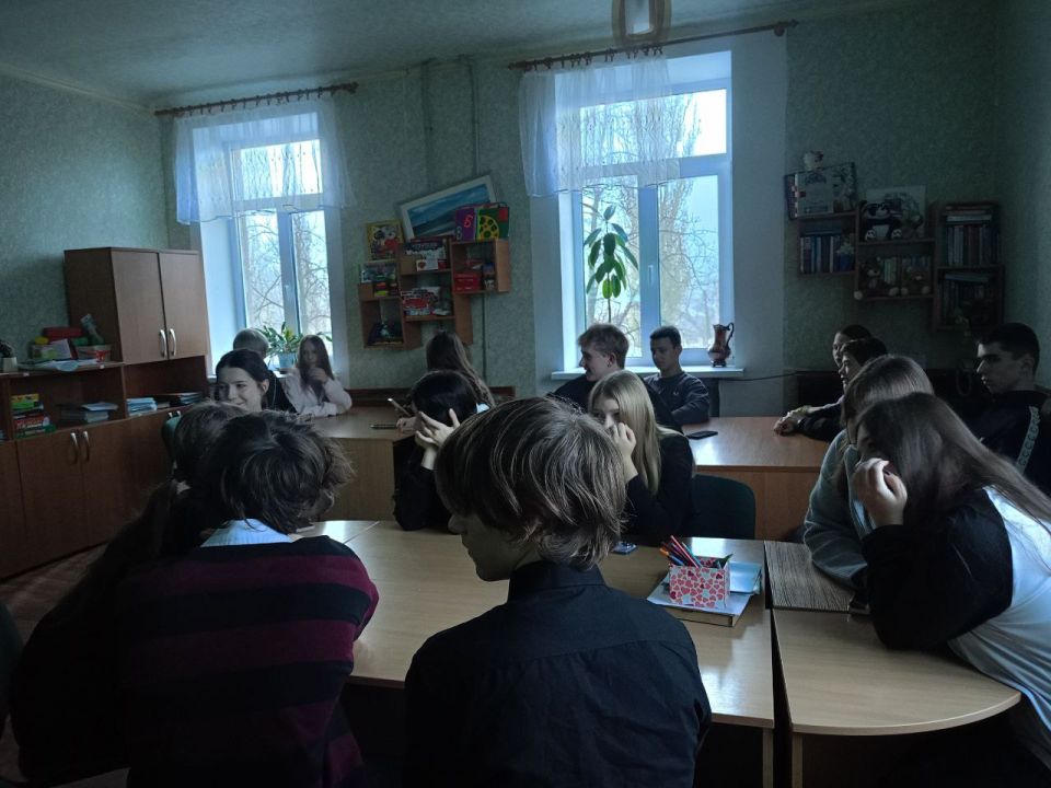 Школьникам Ждановки провели мероприятие по профилактике наркомании Школьникам Ждановки провели мероприятие по профилактике наркомании