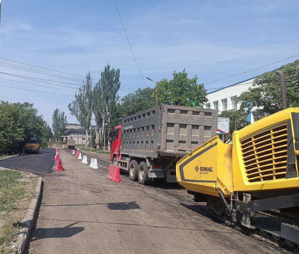 Сергей Ермаков: Дорожное обновление Снежного: Итоги и планы Сергей Ермаков: Дорожное обновление Снежного: Итоги и планы