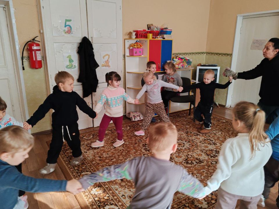 В рамках партийного проекта «Культура малой Родины» коллектив Мироновской поселковой библиотеки провёл для маленьких жителей посёлка, ребят детского сада «Теремок», творческий час «Мой любимый книжный герой» В рамках партийного проекта «Культура малой Родины» коллектив Мироновской поселковой библиотеки провёл для маленьких жителей посёлка, ребят детского сада «Теремок», творческий час «Мой любимый книжный герой»