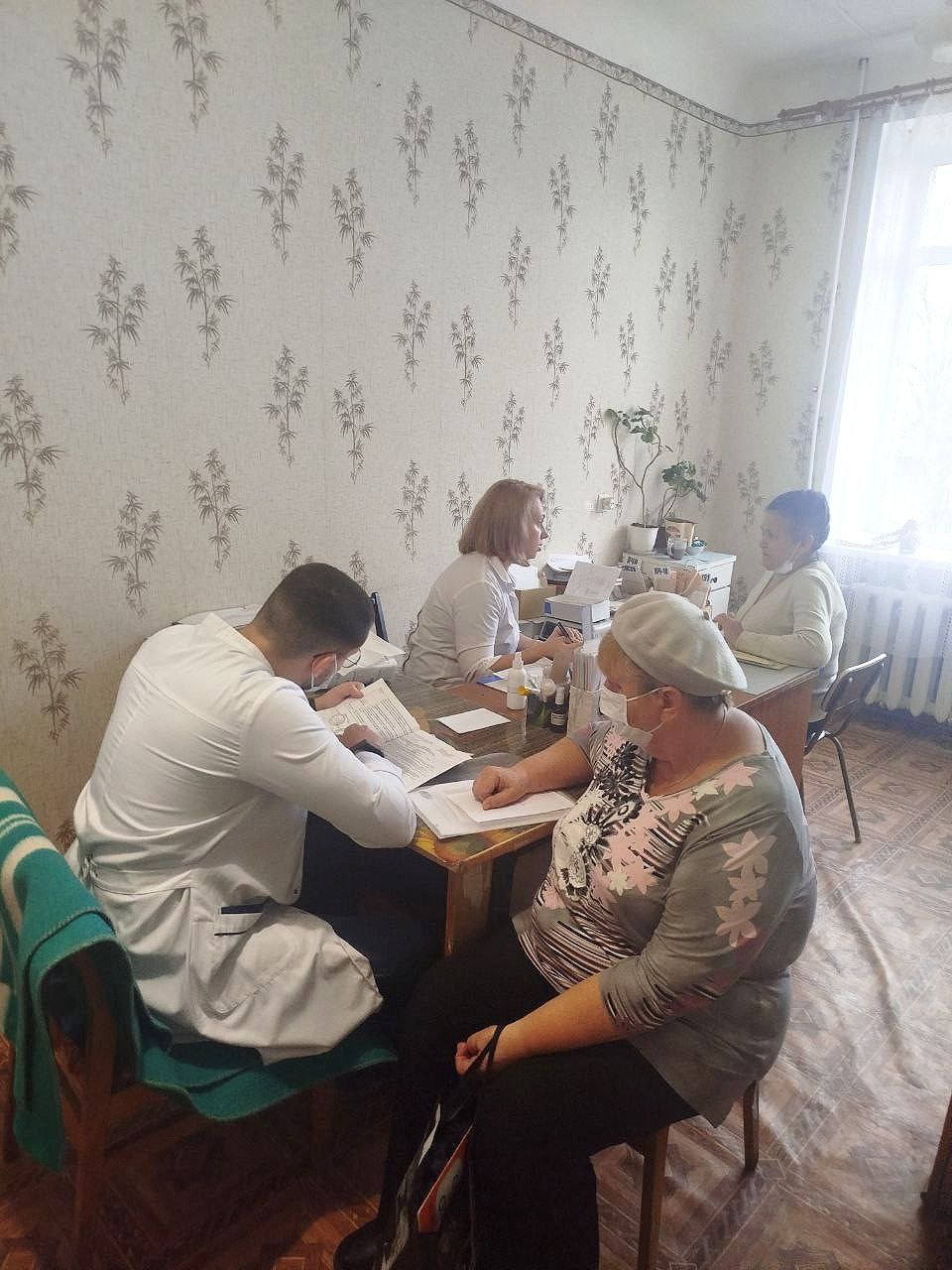 Специалисты Республиканского онкологического центра имени профессора Г. В. Бондаря продолжают проводить выездные приемы в районах ДНР Специалисты Республиканского онкологического центра имени профессора Г. В. Бондаря продолжают проводить выездные приемы в районах ДНР