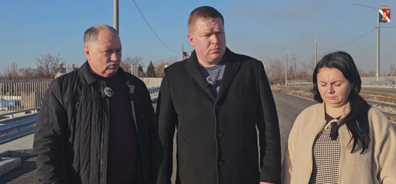 По поручению главы администрации муниципального образования городского округа Енакиево Игоря Мартынова состоялся мониторинг хода ремонтных работ путепровода