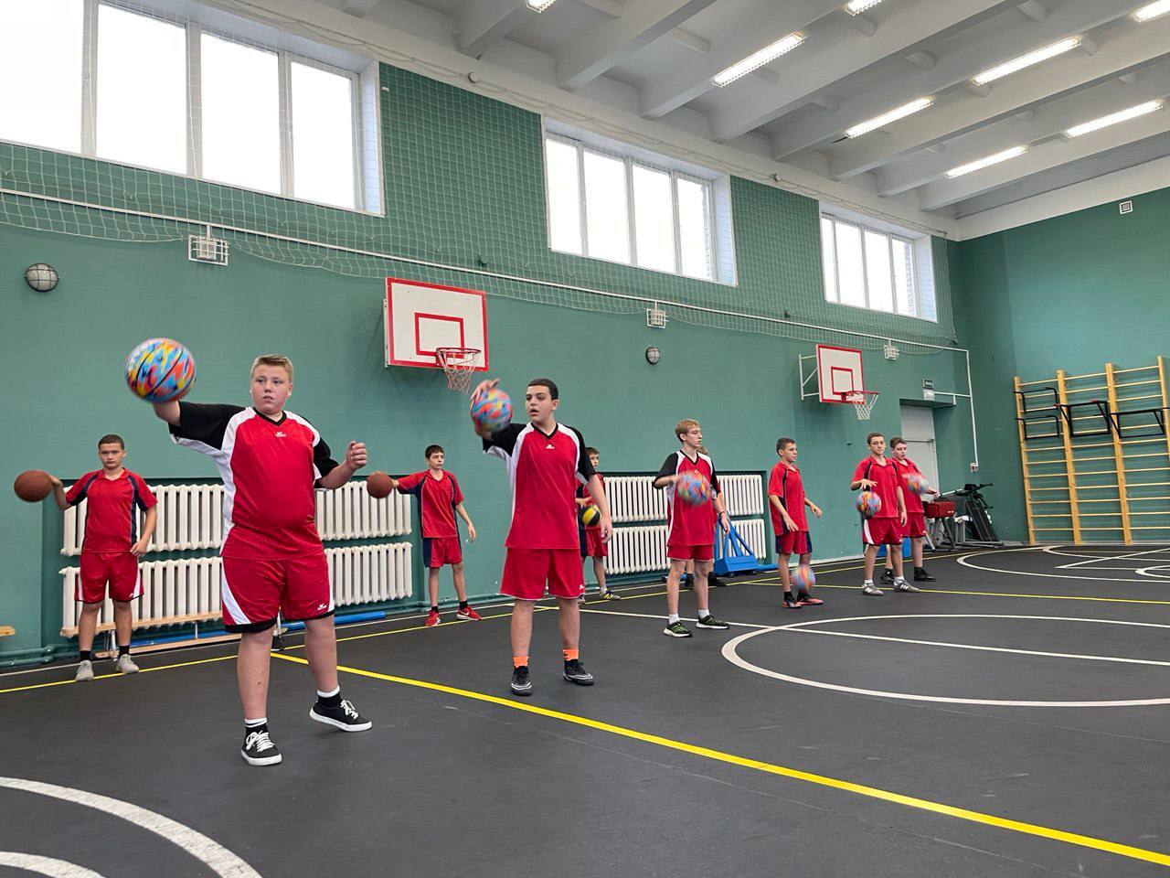 С целью повышения квалификации учителей физической культуры, содействие обмену опытом между ними и тренерами-преподавателями Камчатского края, а также ознакомления с современными методиками тренировочного процесса и... С целью повышения квалификации учителей физической культуры, содействие обмену опытом между ними и тренерами-преподавателями Камчатского края, а также ознакомления с современными методиками тренировочного процесса и...