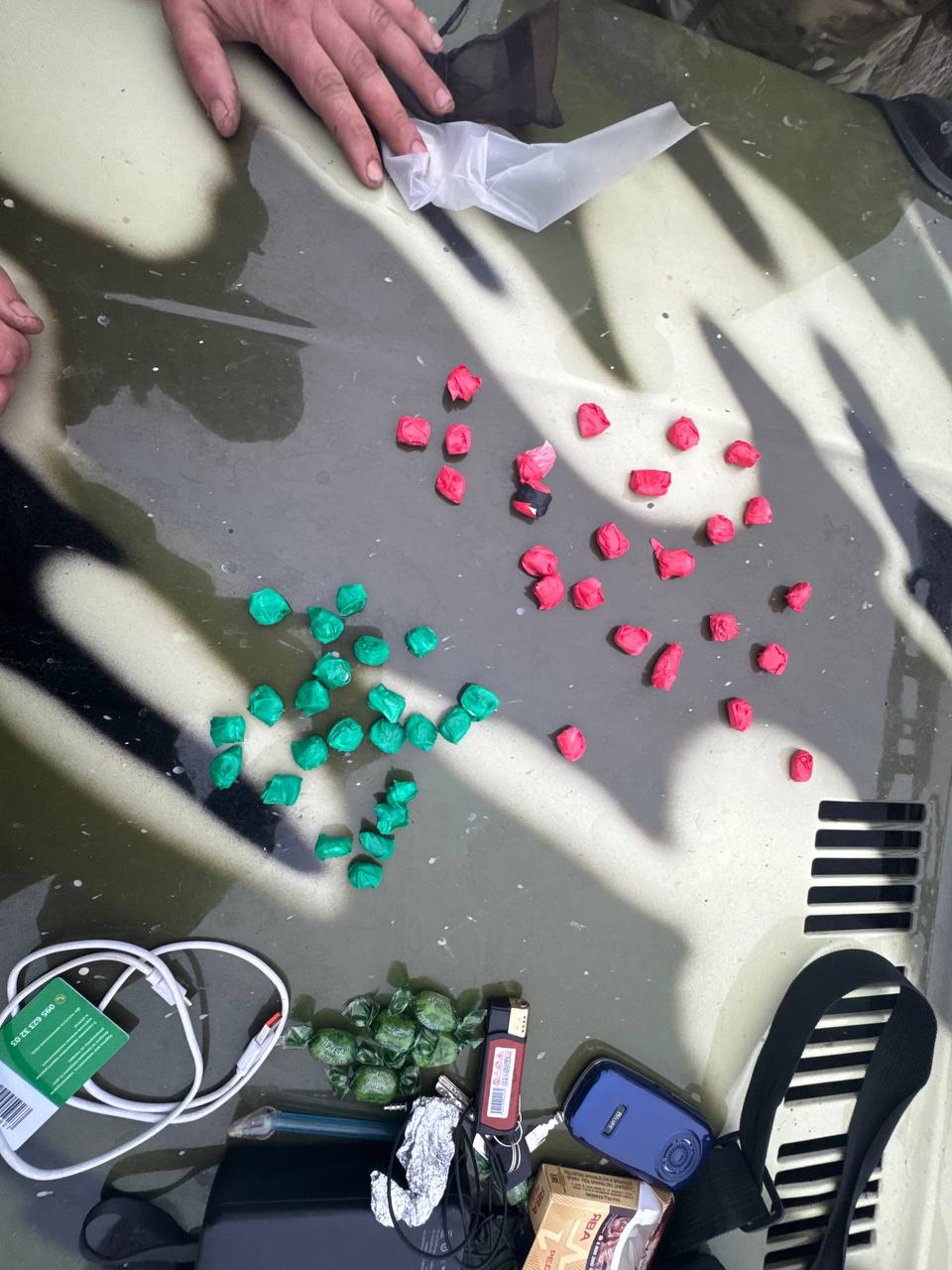 Полицейские пресекли попытку незаконного сбыта наркотиков в Волновахском муниципальном округе Полицейские пресекли попытку незаконного сбыта наркотиков в Волновахском муниципальном округе