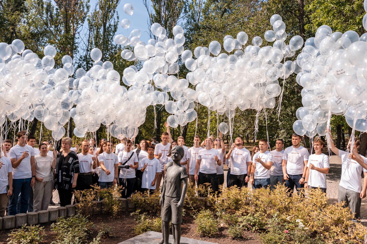 В ДНР реализуется национальный проект «Молодежь и дети», целью которого является создание благоприятных условий, чтобы молодые люди Донбасса могли развиваться, реализовывать свои идеи и чувствовать, что будущее региона – в...