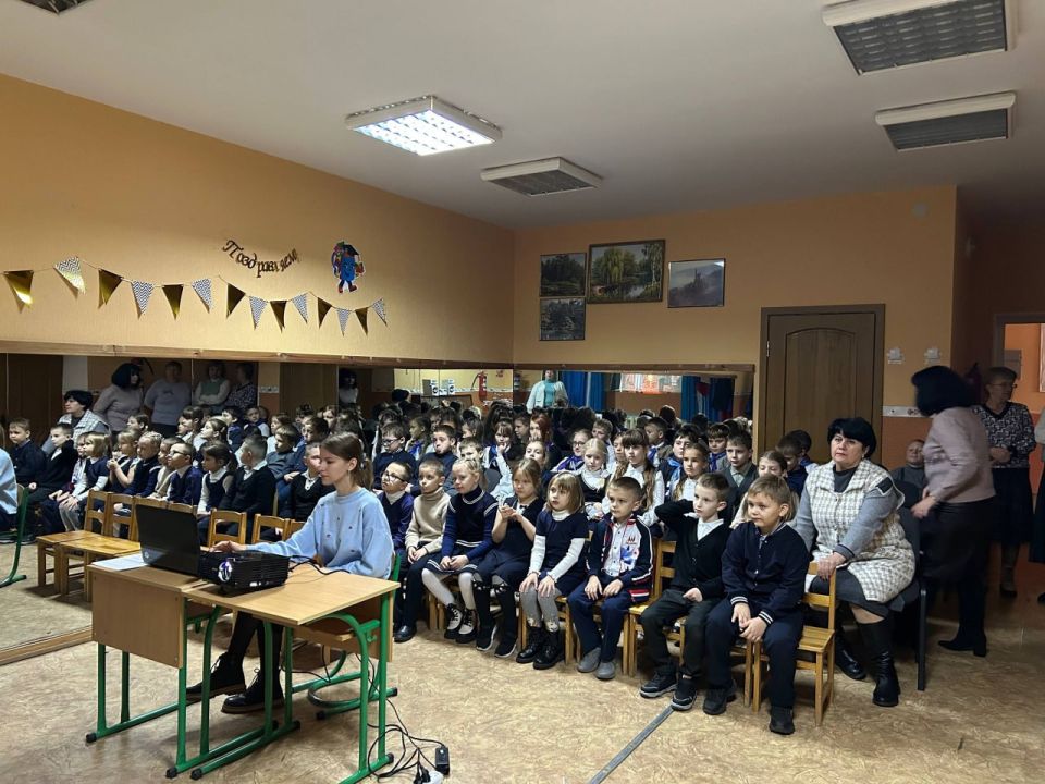 В начальной школе Ждановки прошёл час общения на тему «Неоязычество. Что мы о нём знаем?» В начальной школе Ждановки прошёл час общения на тему «Неоязычество. Что мы о нём знаем?»