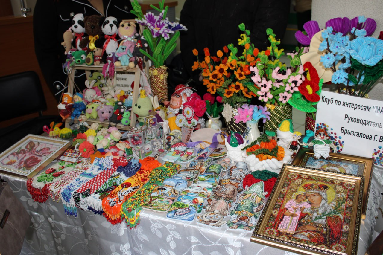 В Горловке состоялся фестиваль рукоделия «Вселенная творчества» В Горловке состоялся фестиваль рукоделия «Вселенная творчества»