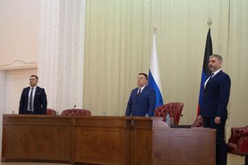 Денис Машков: В День парламентаризма Донецкой Народной Республики состоялось 75-е пленарное заседание Народного Совета ДНР