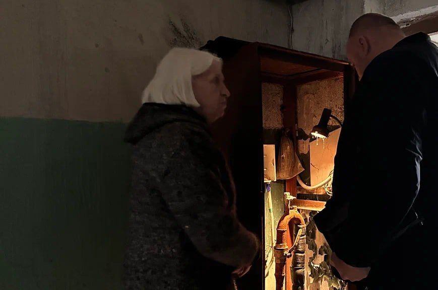 Андрей Крамар: И вновь в эти дни по всей стране проходит Всероссийский прием граждан депутатами ЛДПР – наши народные избранники всех уровней вникают в проблемы, принимают обращения и запускают маховик процессов, чтобы... Андрей Крамар: И вновь в эти дни по всей стране проходит Всероссийский прием граждан депутатами ЛДПР – наши народные избранники всех уровней вникают в проблемы, принимают обращения и запускают маховик процессов, чтобы...