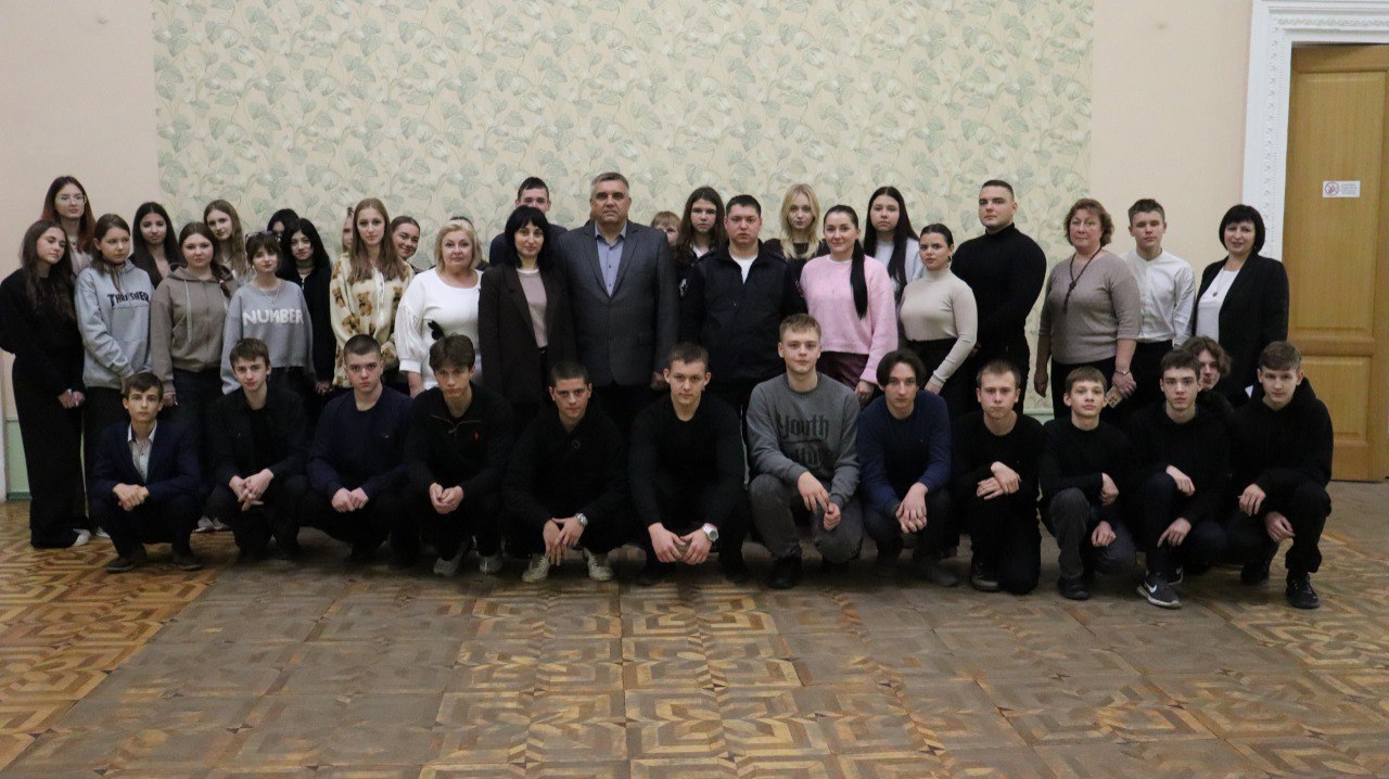 Во Дворце культуры им. В.Г.Кирсановой состоялось мероприятие на тему «Проблематика вовлечения молодёжи в деструктивную деятельность» Во Дворце культуры им. В.Г.Кирсановой состоялось мероприятие на тему «Проблематика вовлечения молодёжи в деструктивную деятельность»