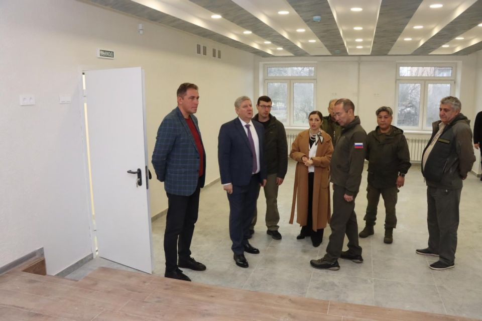 Александр Качанов: Благодаря Якутии ремонт в Доме детского и юношеского творчества в Докучаевске завершен на 86% Александр Качанов: Благодаря Якутии ремонт в Доме детского и юношеского творчества в Докучаевске завершен на 86%
