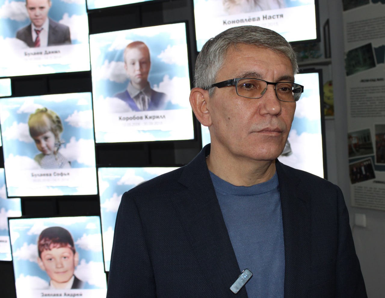 Иван Приходько: Во время рабочего визита в Горловку Губернатор Тульской области Дмитрий Вячеславович Миляев побывал в музейной комнате «Солнечный круг», экспозиция которой посвящена преступлениям украинских нацистов против... Иван Приходько: Во время рабочего визита в Горловку Губернатор Тульской области Дмитрий Вячеславович Миляев побывал в музейной комнате «Солнечный круг», экспозиция которой посвящена преступлениям украинских нацистов против...