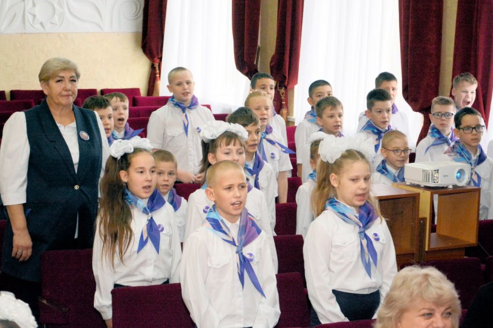 В ДНР юные кадеты вступили в ряды Всероссийского движения «Орлята России» В ДНР юные кадеты вступили в ряды Всероссийского движения «Орлята России»
