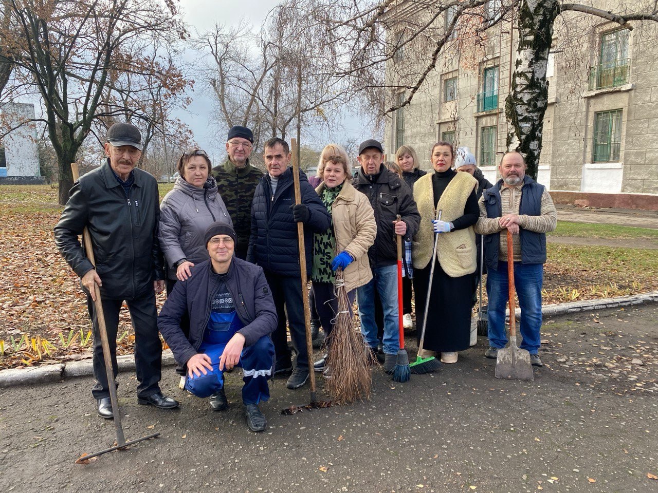 «Городская среда» в Калининском районе Горловки – реализация проекта продолжается «Городская среда» в Калининском районе Горловки – реализация проекта продолжается
