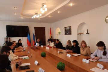 13.11.2025 в администрации городского округа Торез состоялось заседание комиссии по делам несовершеннолетних и защите их прав администрации городского округа Торез ДНР по рассмотрению дел об административных правонарушениях