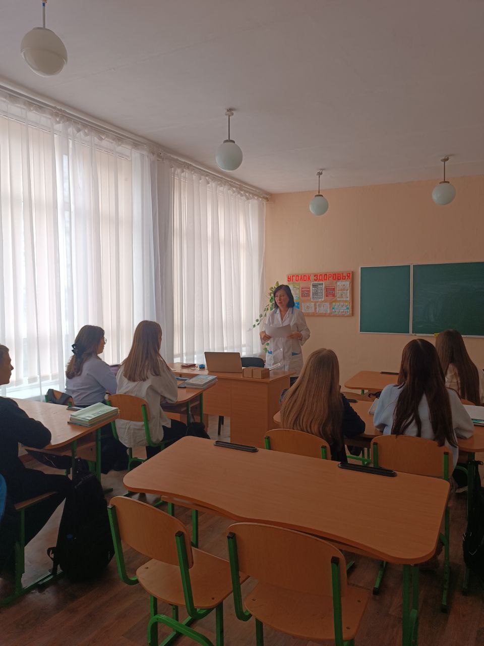 В поддержку федерального проекта "Борьба с сахарным диабетом" медицинской сестрой кабинета по оказанию медицинской помощи несовершеннолетним Чермалыкской амбулатории ОПСМ была проведена беседа с учащимися Чермалыкской школы... В поддержку федерального проекта "Борьба с сахарным диабетом" медицинской сестрой кабинета по оказанию медицинской помощи несовершеннолетним Чермалыкской амбулатории ОПСМ была проведена беседа с учащимися Чермалыкской школы...