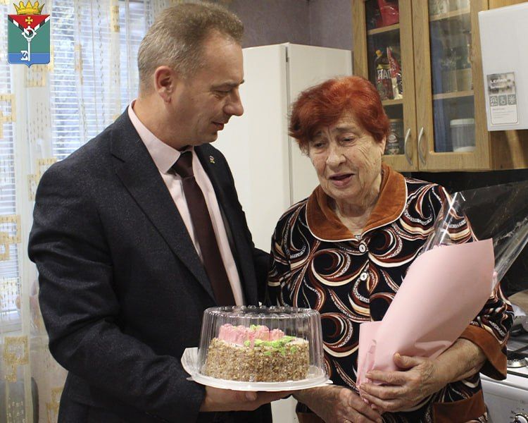 Александр Петрикин: Сегодня поздравил долгожительницу нашего муниципального округа с юбилеем Александр Петрикин: Сегодня поздравил долгожительницу нашего муниципального округа с юбилеем
