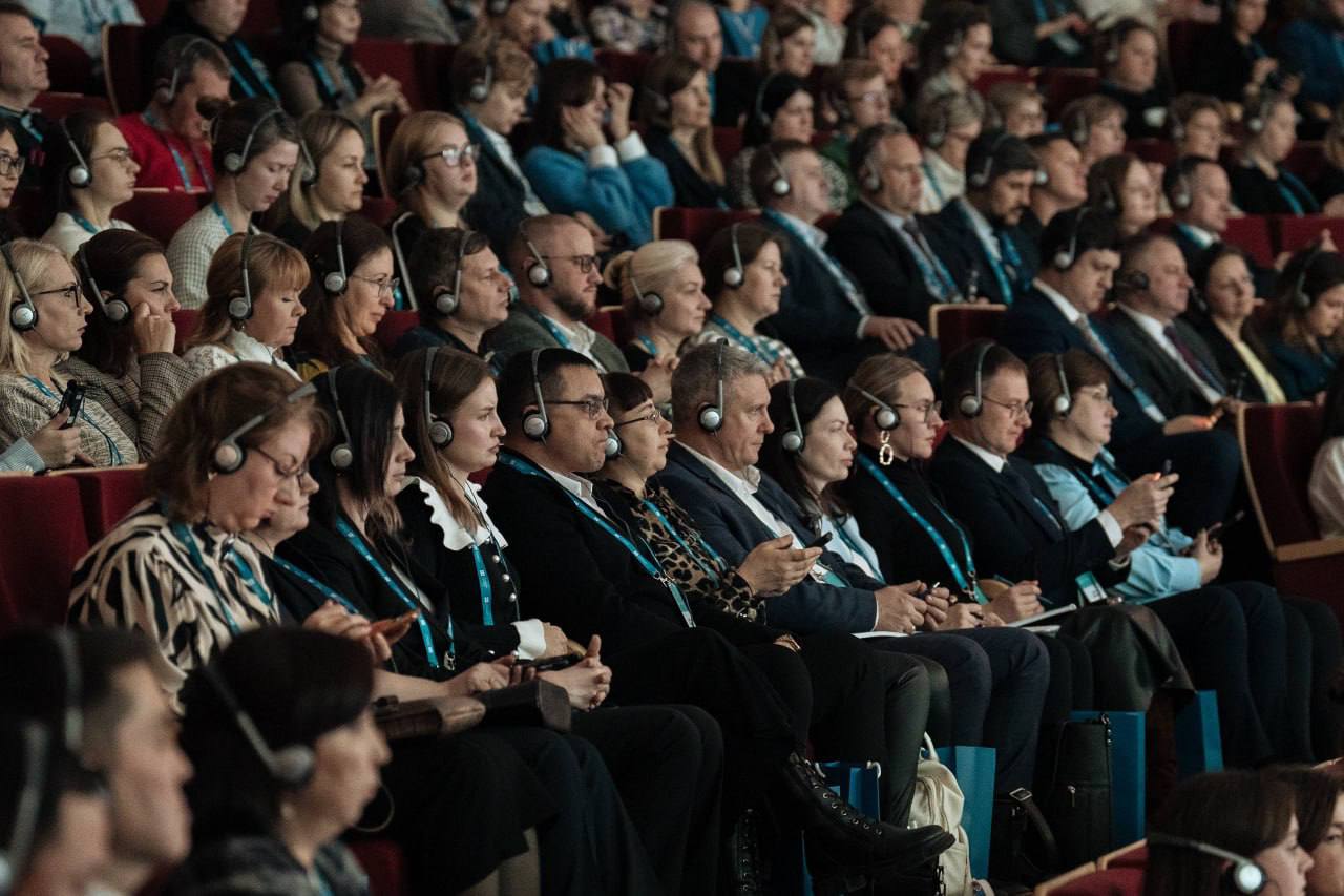 Владимир Ежиков: Продолжаем подготовку к внедрению в ДНР клиентоцентричности – управленческого подхода, согласно которому при предоставлении различных услуг заявителю учитываются все его потребности в мельчайших деталях Владимир Ежиков: Продолжаем подготовку к внедрению в ДНР клиентоцентричности – управленческого подхода, согласно которому при предоставлении различных услуг заявителю учитываются все его потребности в мельчайших деталях