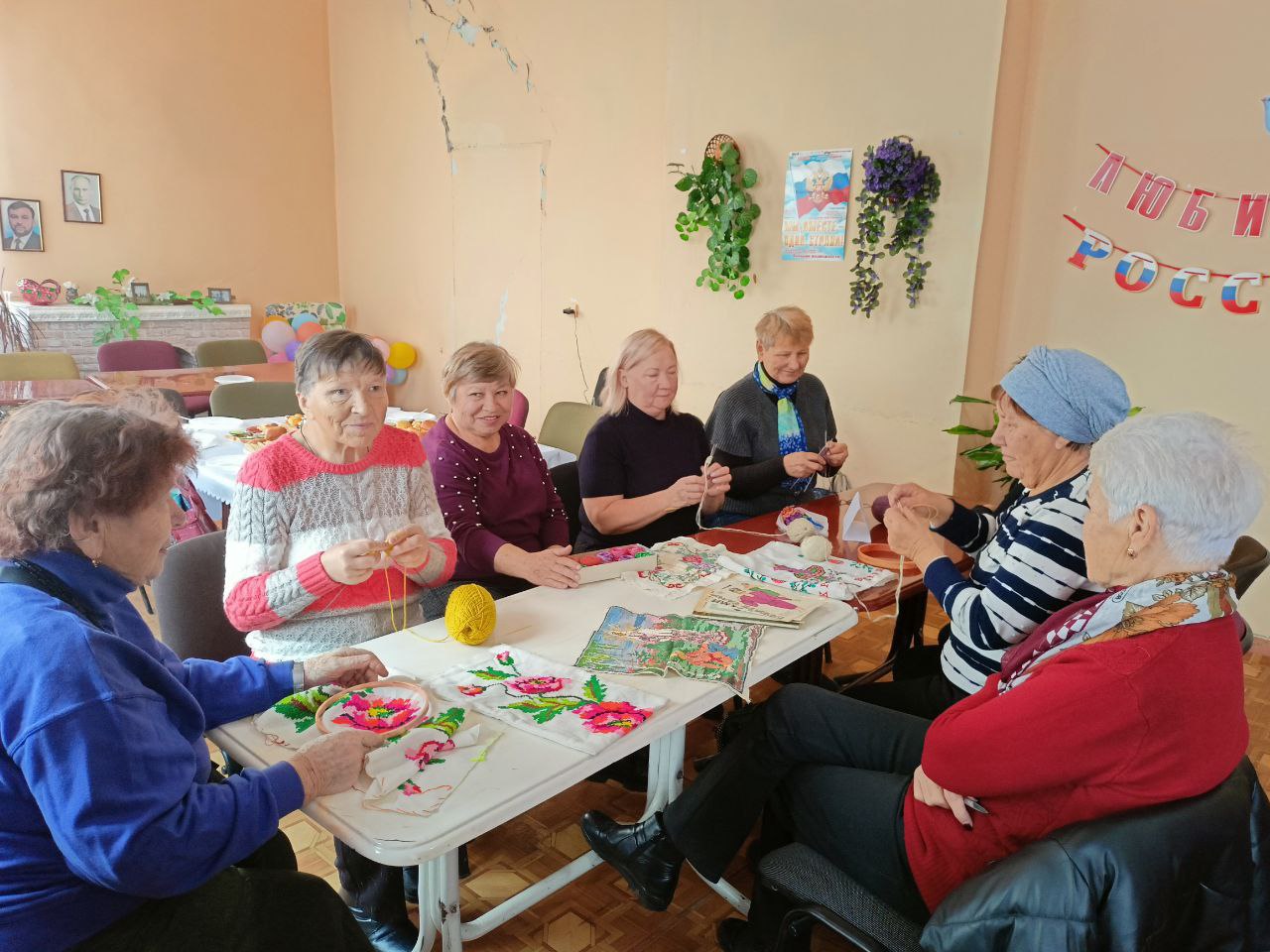 Мастер-класс «Руки мастера дивное диво творят»: золотой возраст в золотых руках! Мастер-класс «Руки мастера дивное диво творят»: золотой возраст в золотых руках!