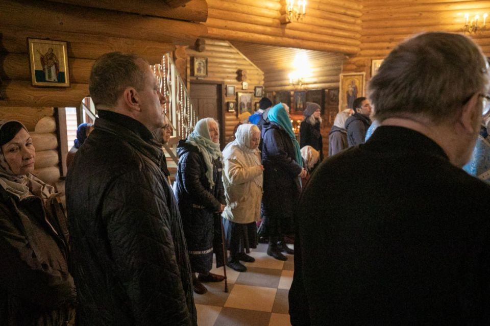 Антон Кольцов: Мариуполь получил в дар чтимую икону Божией Матери «Августовская Победа» Антон Кольцов: Мариуполь получил в дар чтимую икону Божией Матери «Августовская Победа»