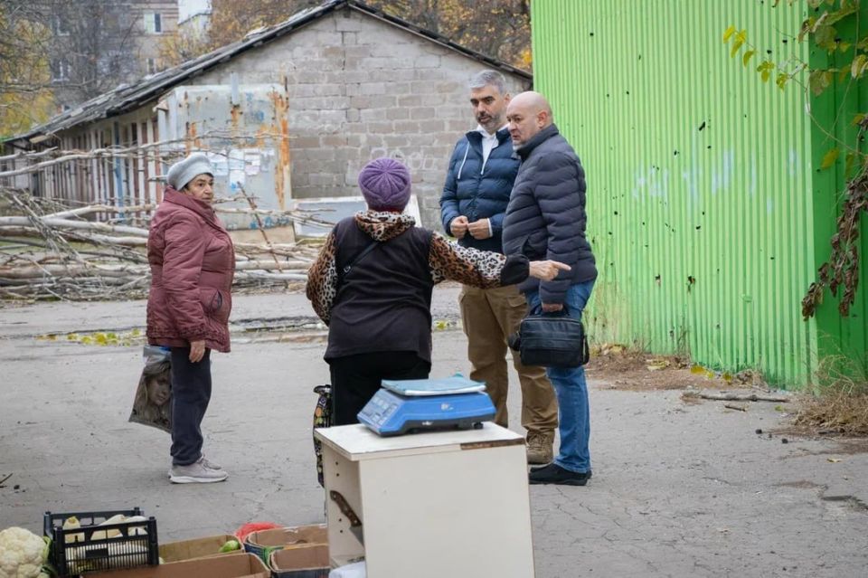 Алексей Дорофеев: Принял участие в рейде с Народным контролем ДНР по магазинам нашего Куйбышевского района Алексей Дорофеев: Принял участие в рейде с Народным контролем ДНР по магазинам нашего Куйбышевского района