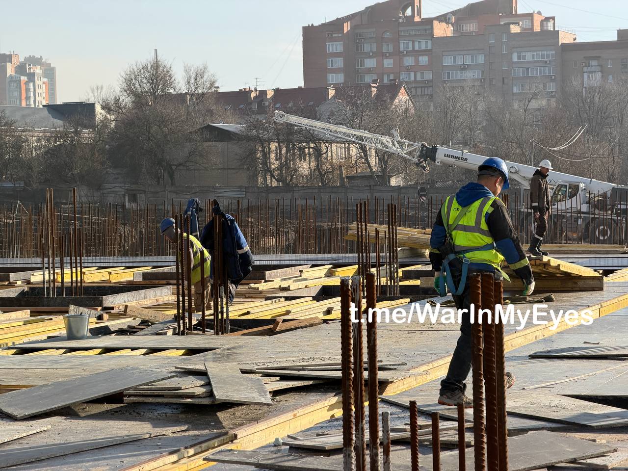 В центре Донецка продолжается строительство ЖК «Первый Триумф» В центре Донецка продолжается строительство ЖК «Первый Триумф»