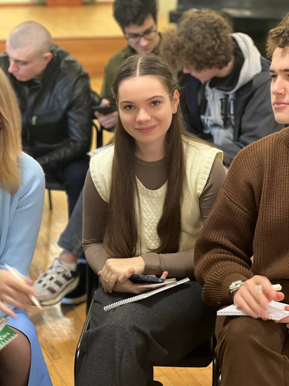 Бизнес-инкубатор: учимся, играем и создаем! Бизнес-инкубатор: учимся, играем и создаем!