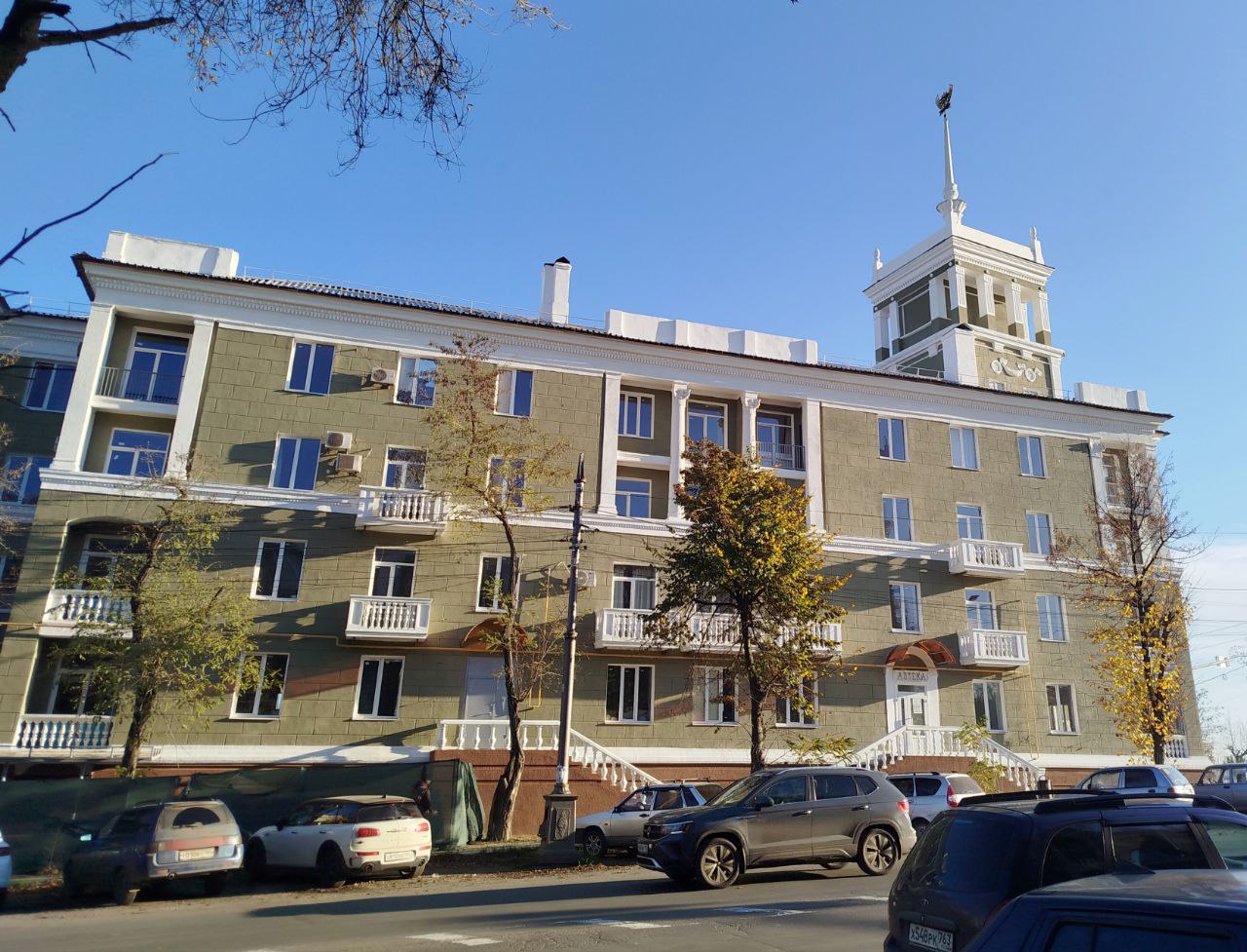 Архитектура советского монументального классицизма - визитая карточка улицы Артема Архитектура советского монументального классицизма - визитая карточка улицы Артема