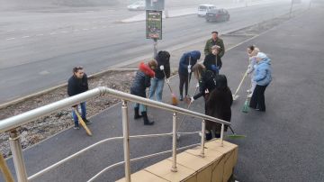 Сотрудники центра занятости на субботнике