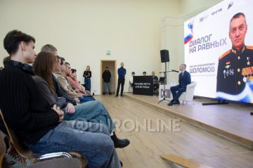 Герой России Максим Шоломов встретился с молодежью республики