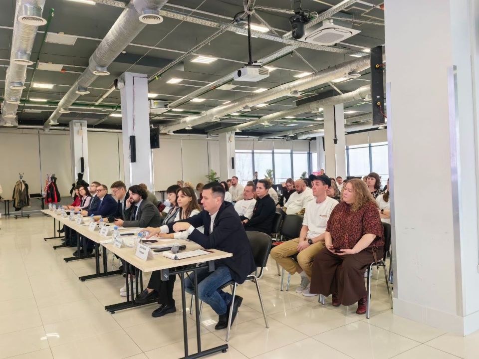 #* Подборка интересных новостей из регионов к этому часу #* Подборка интересных новостей из регионов к этому часу