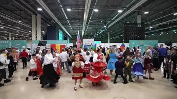 А теперь посмотрим День знакомства и новых знаний в динамике!