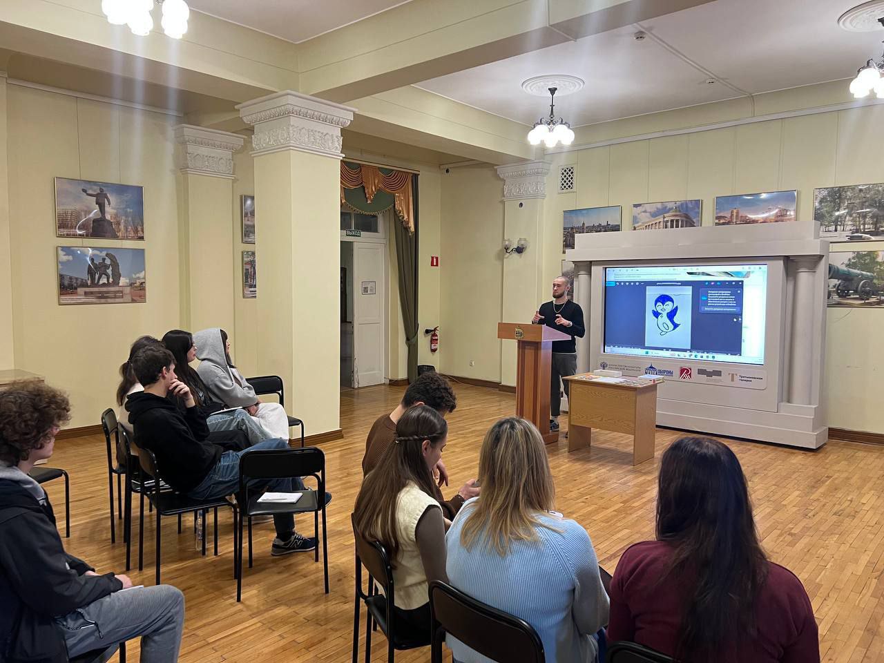 Бизнес-инкубатор: учимся, играем и создаем!