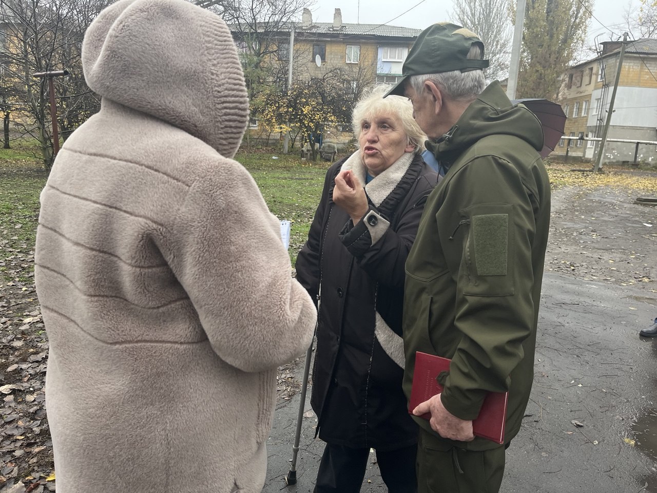 Секретарь #Комитет_по_природопользованию_экологии_недрам_и_природным_ресурсам Александр Мальков провел сход граждан в Пролетарском районе Донецка Секретарь #Комитет_по_природопользованию_экологии_недрам_и_природным_ресурсам Александр Мальков провел сход граждан в Пролетарском районе Донецка