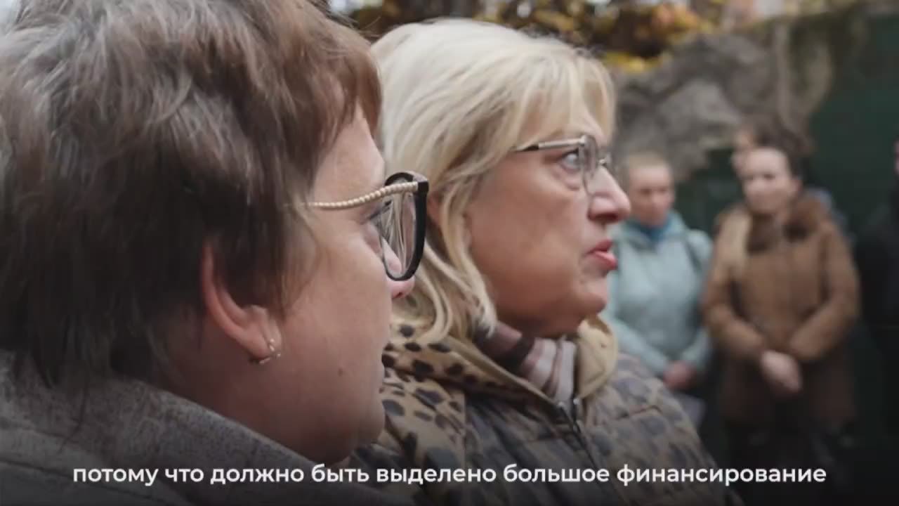 Вопросов по водоснабжению у жителей дома № 65 на ул. Р. Люксембург в Донецке нет, а по обслуживанию и восстановлению здания — есть