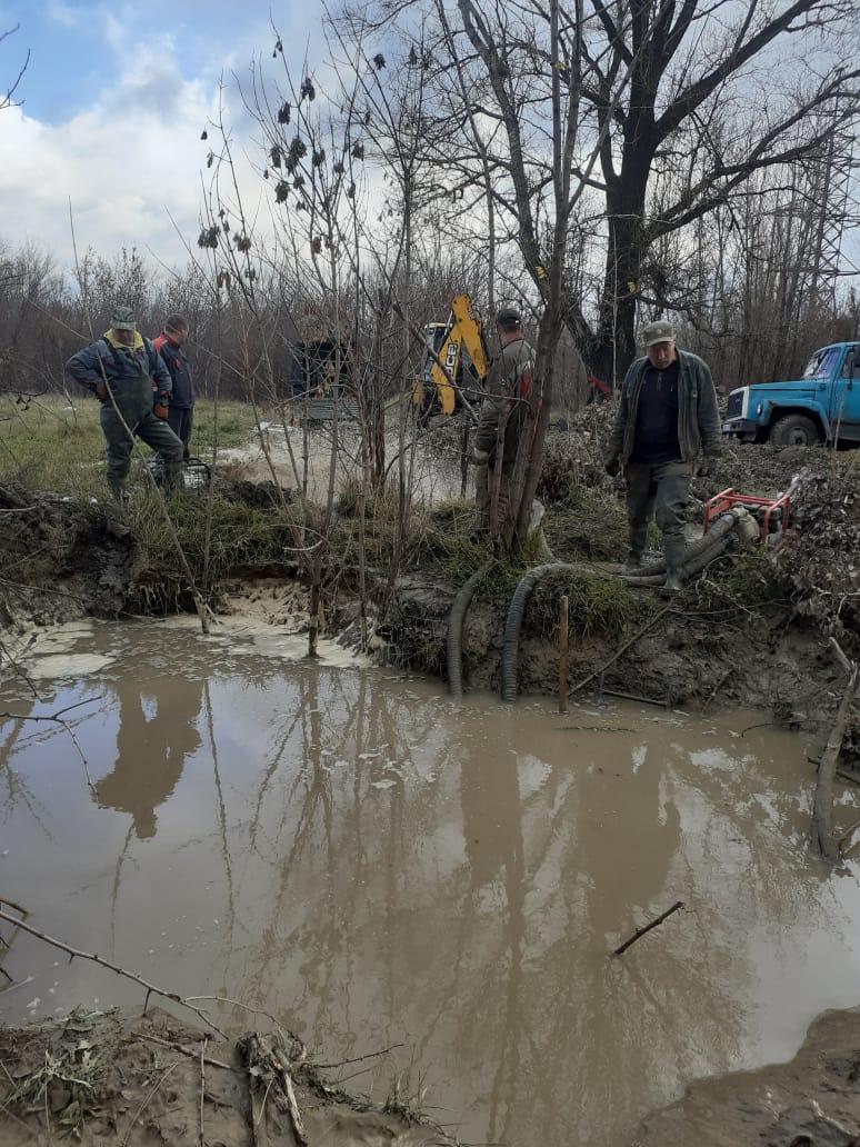 Бригада из Ленобласти устранили последствия аварии на улице Промышленной в Енакиево