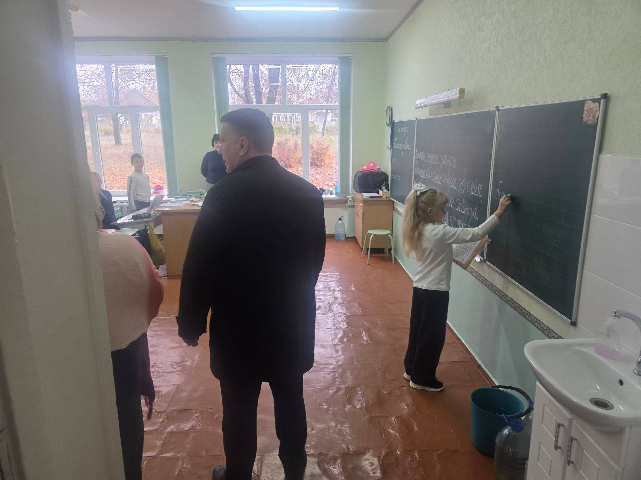 Константин Кузьмин: В рамках исполнения поручения Главы ДНР Дениса Пушилина продолжаем работу мониторинговых групп по вопросам теплоснабжения! Константин Кузьмин: В рамках исполнения поручения Главы ДНР Дениса Пушилина продолжаем работу мониторинговых групп по вопросам теплоснабжения!