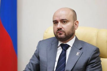 Губернатор Самарской области Вячеслав Федорищев посетил Снежное в ДНР