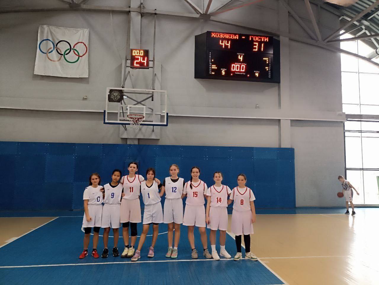 16 ноября в спортивном зале ДонНуэт продолжается ДЮБЛ 16 ноября в спортивном зале ДонНуэт продолжается ДЮБЛ