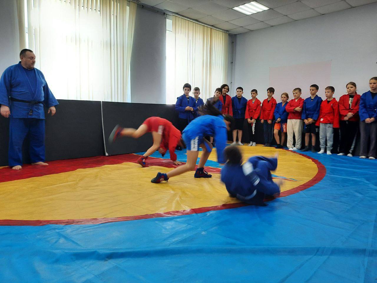 Всероссийский день самбо в Мангушском местном отделении партии «Единая Россия» отметили ярким и вдохновляющим мероприятием Всероссийский день самбо в Мангушском местном отделении партии «Единая Россия» отметили ярким и вдохновляющим мероприятием