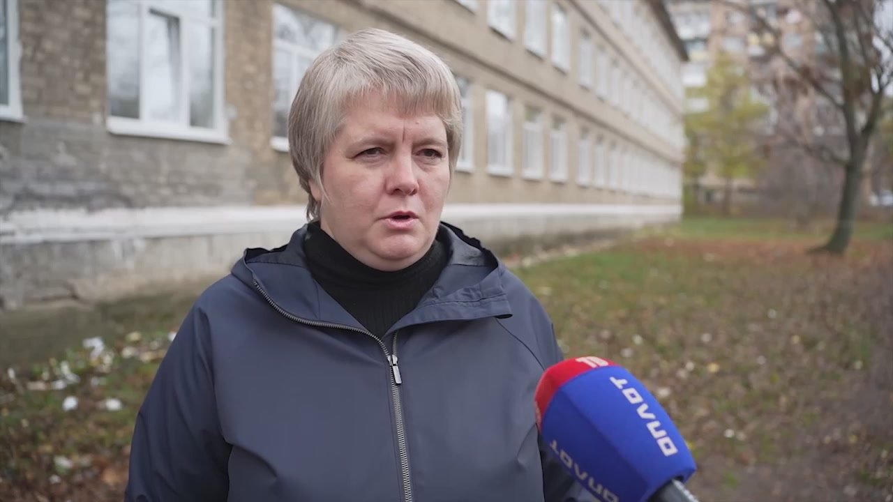 Донецкую школу № 62, пострадавшую от обстрелов ВСУ, восстановят до конца года