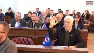 Юрий Покинтелица: Принял участие в 75 пленарном заседании Народного Совета ДНР