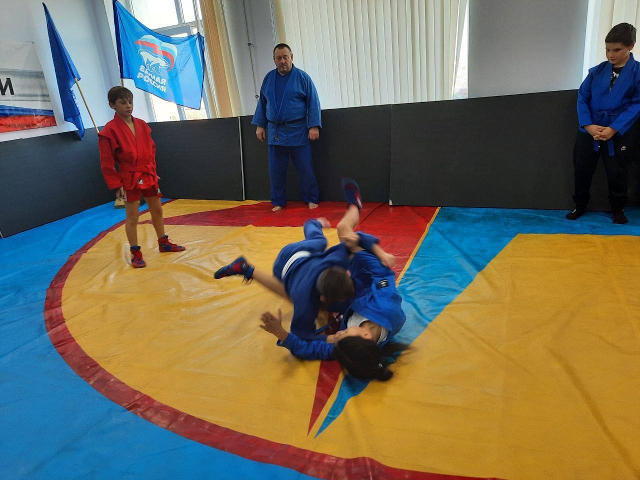 Всероссийский день самбо в Мангушском местном отделении партии «Единая Россия» отметили ярким и вдохновляющим мероприятием Всероссийский день самбо в Мангушском местном отделении партии «Единая Россия» отметили ярким и вдохновляющим мероприятием