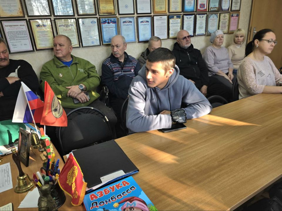 Дмитрий Огилец: 15 ноября 2025 года состоялось очередное расширенное правление Макеевской городской организации Общероссийской общественной организации «Российский Союз ветеранов Афганистана и специальных военных операций» Дмитрий Огилец: 15 ноября 2025 года состоялось очередное расширенное правление Макеевской городской организации Общероссийской общественной организации «Российский Союз ветеранов Афганистана и специальных военных операций»