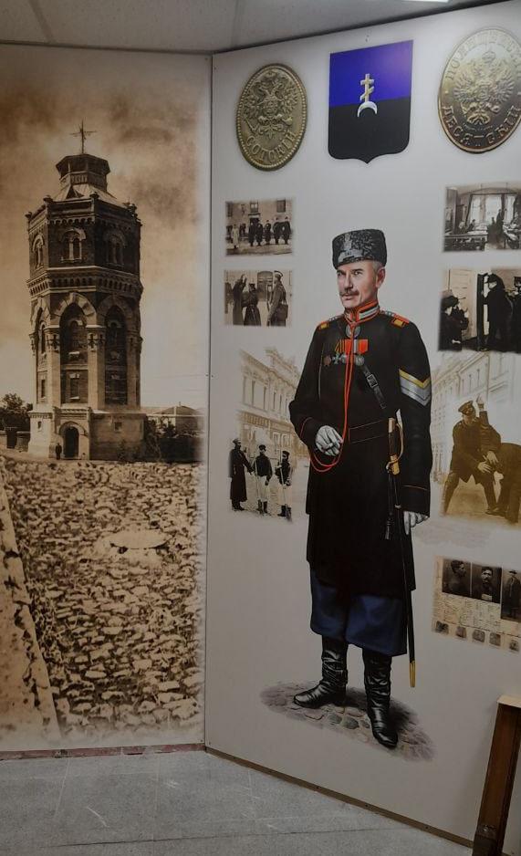 В Мариуполе открылся «Зал памяти» полиции В Мариуполе открылся «Зал памяти» полиции