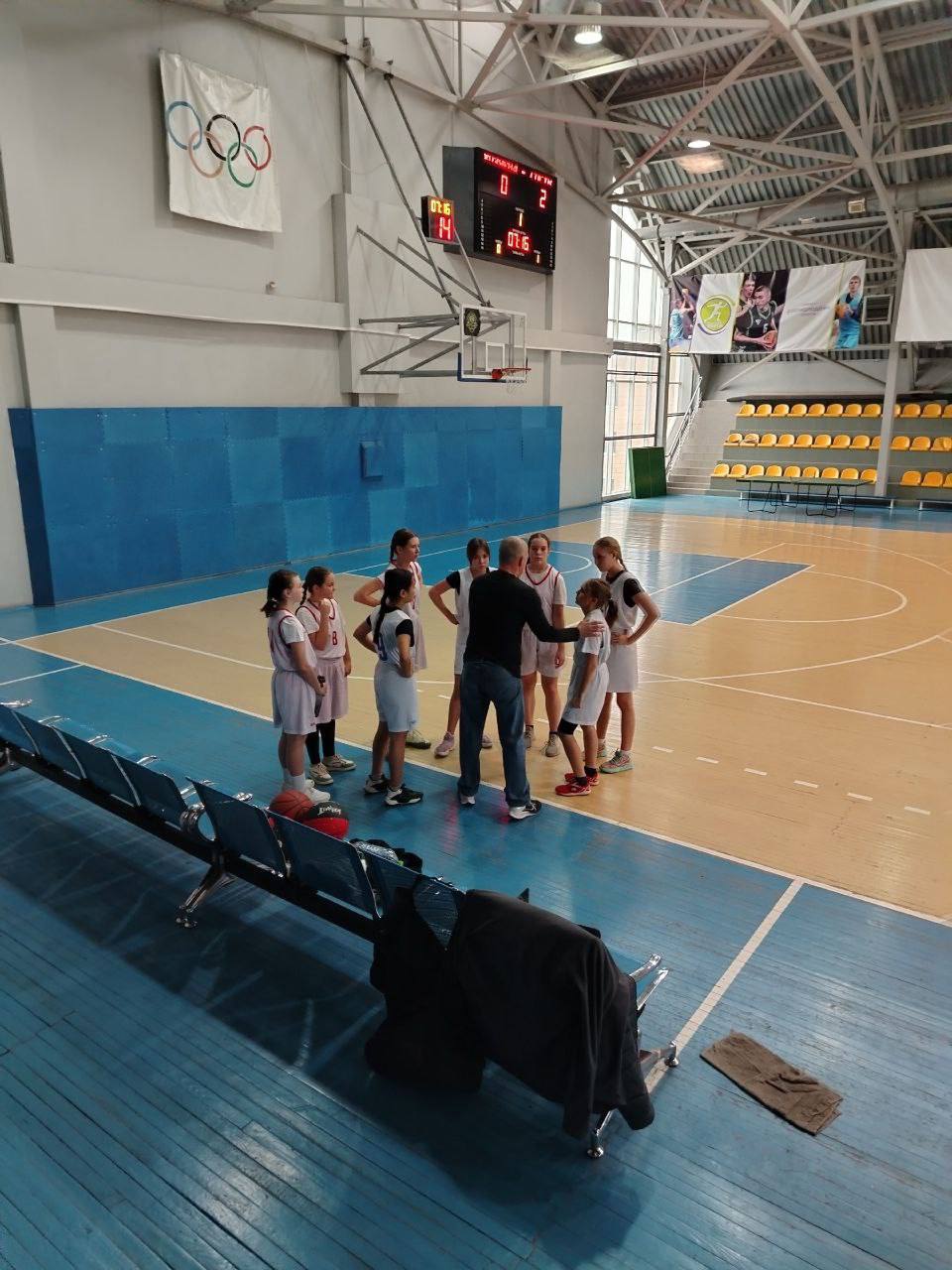 16 ноября в спортивном зале ДонНуэт продолжается ДЮБЛ 16 ноября в спортивном зале ДонНуэт продолжается ДЮБЛ